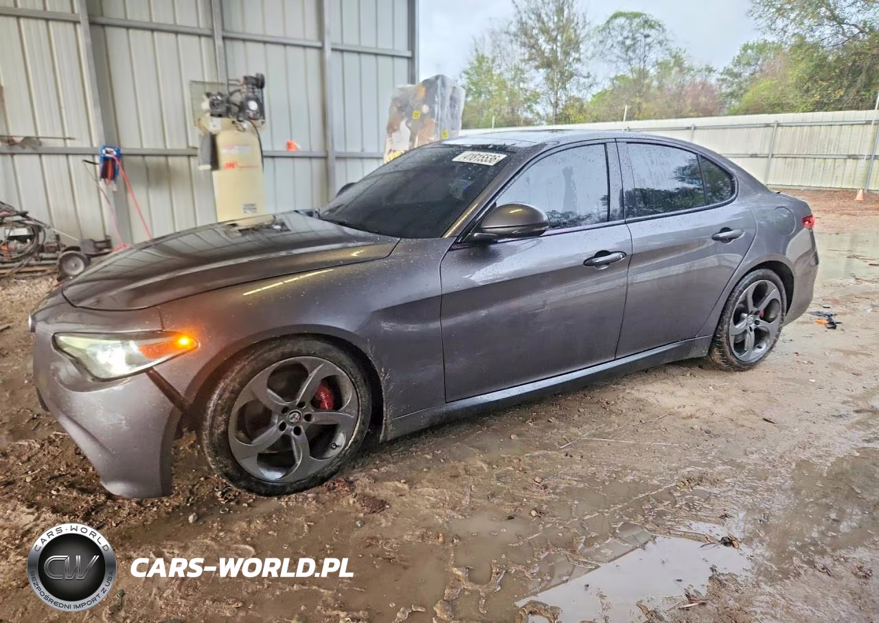 2018 Alfa Romeo Giulia – zdjęcie 1 z 12