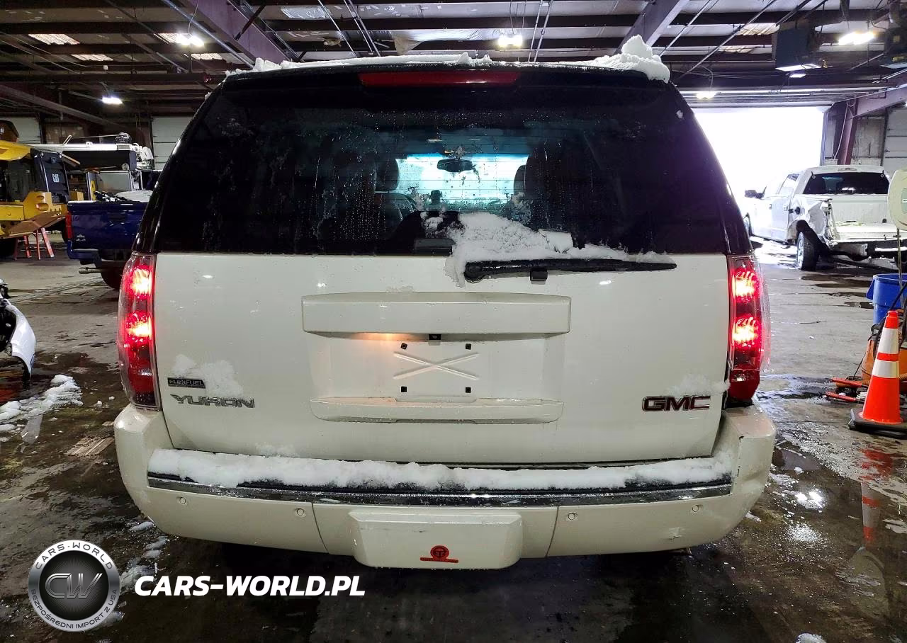2011 GMC Yukon Denali VIN:1GKS2EEF6BR257308 - 6