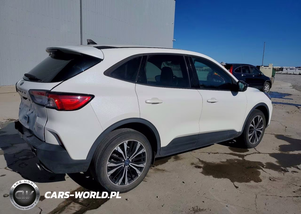 2021 Ford Escape Se VIN:1FMCU9G65MUA14390 - 3