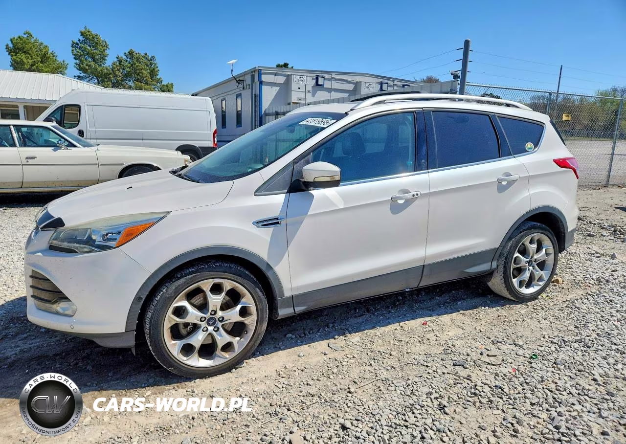 2016 Ford Escape Titanium – zdjęcie 1 z 13