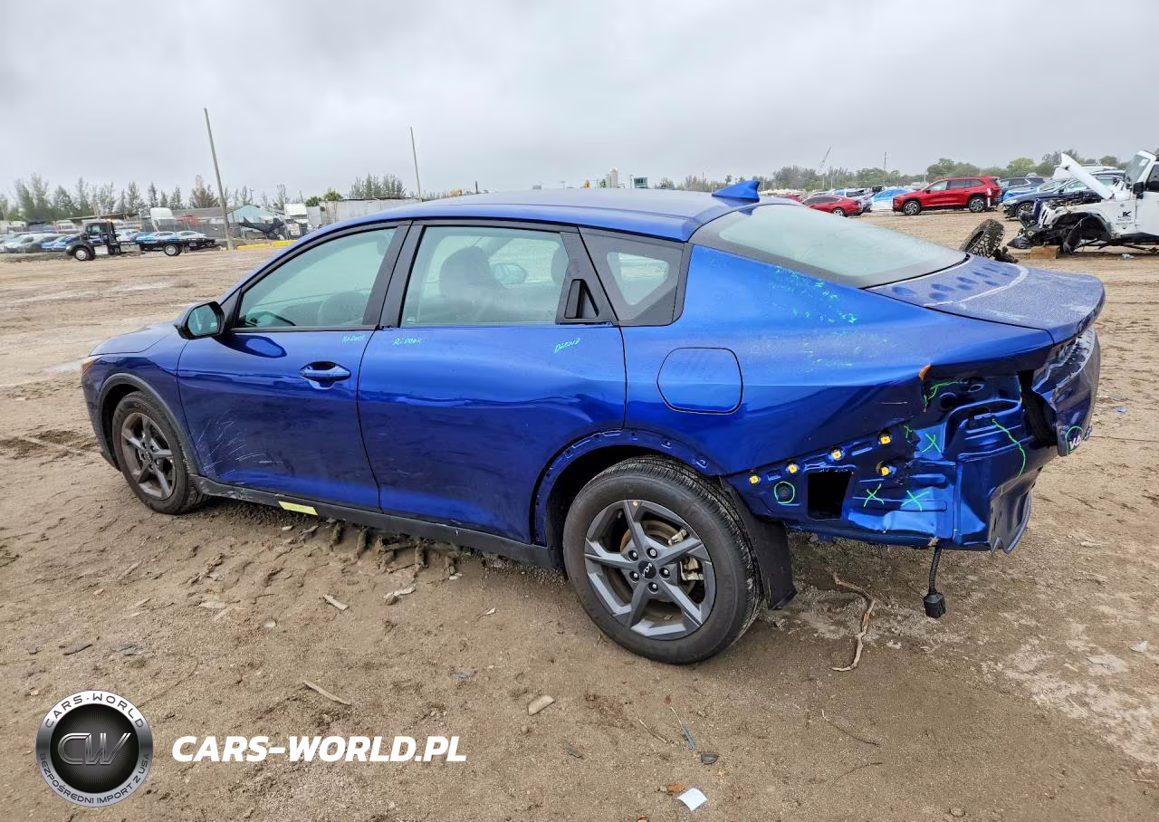 2025 Kia K4 Lxs VIN:3KPFT4DE9SE196240 - 2
