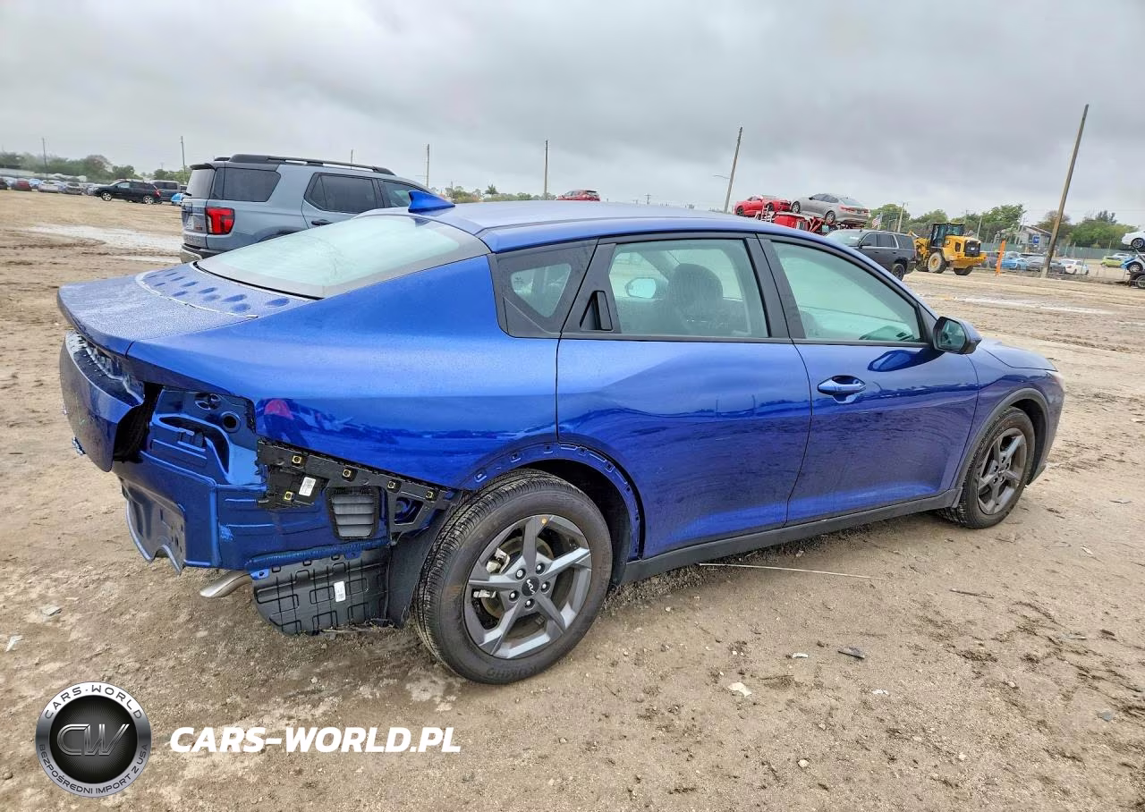2025 Kia K4 Lxs VIN:3KPFT4DE9SE196240 - 3