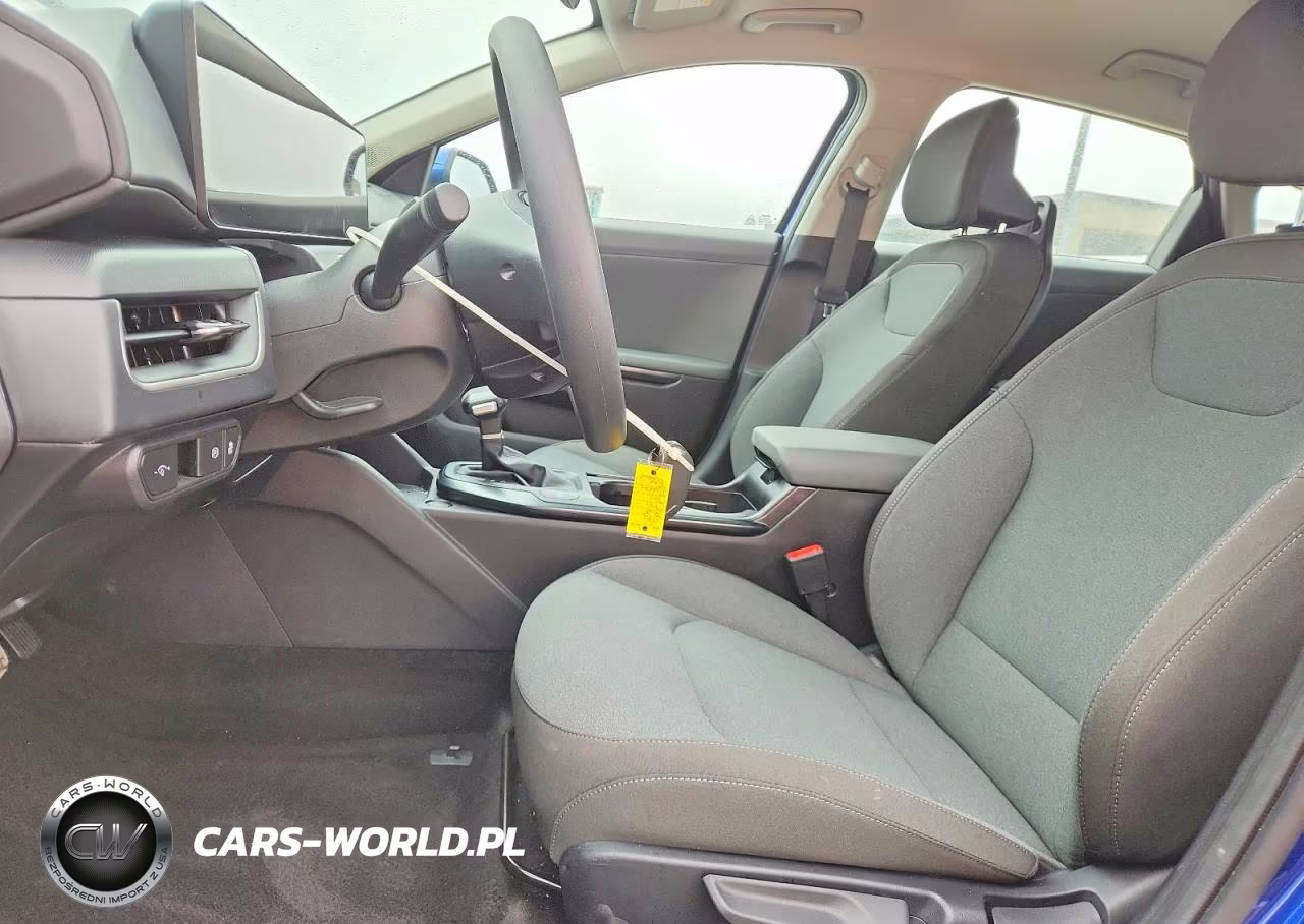 2025 Kia K4 Lxs VIN:3KPFT4DE9SE196240 - 7