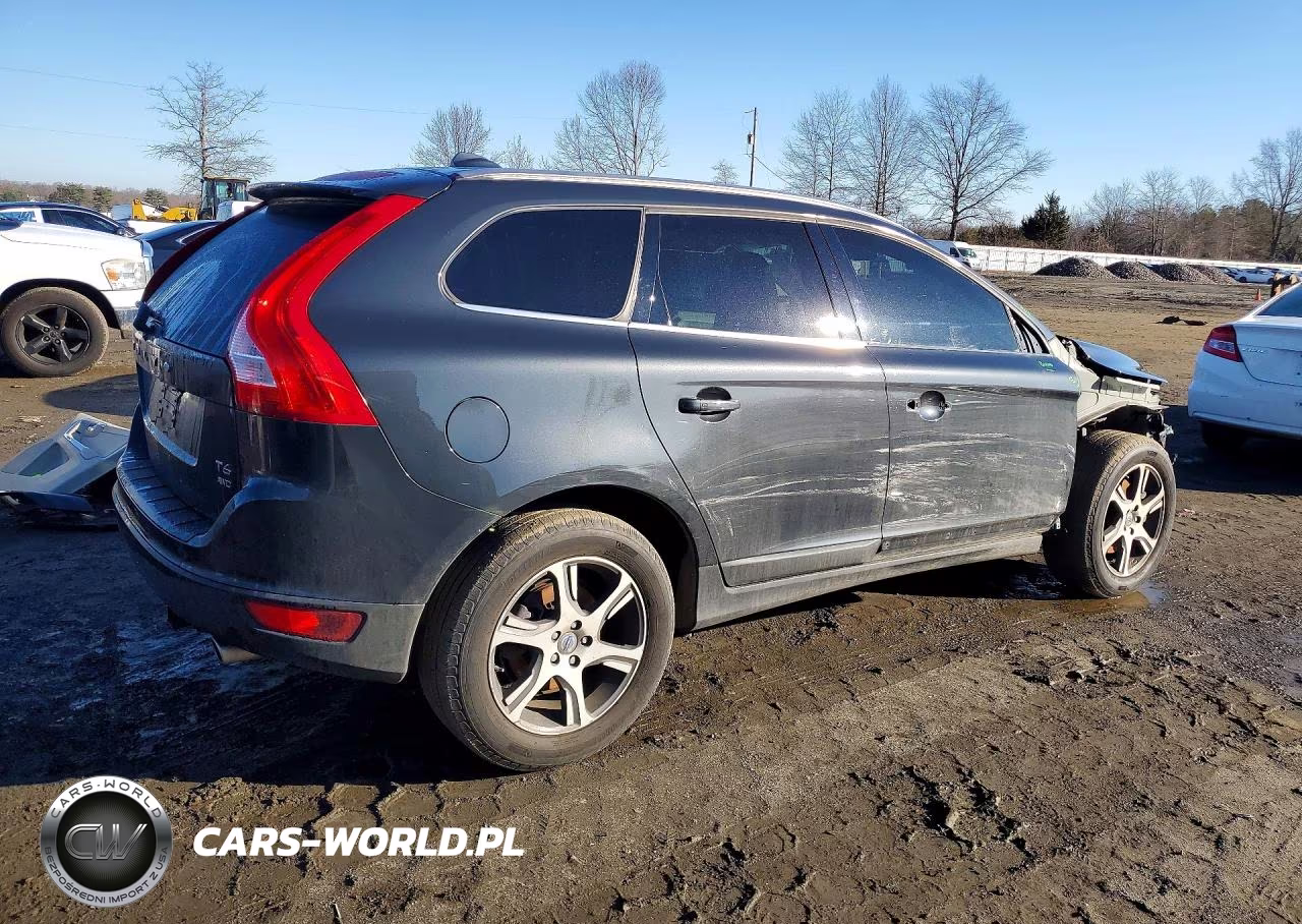 2013 Volvo Xc60 T6 VIN:YV4902DZ0D2416746 - 3