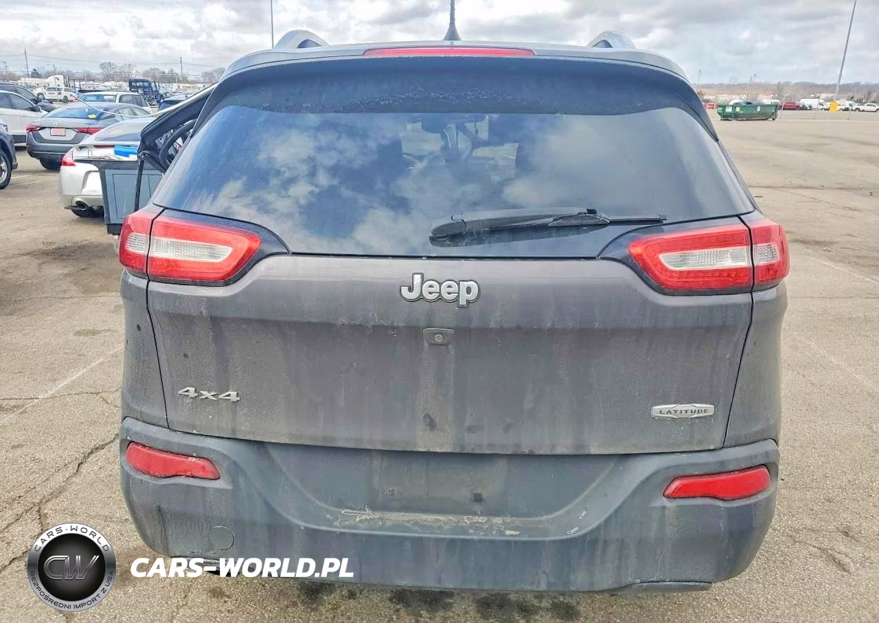 2018 Jeep Cherokee Latitude Plus VIN:1C4PJMLBXJD506395 - 6