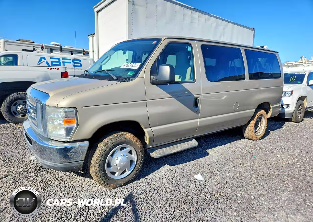 2011 Ford Econoline E350 Super Duty Wagon