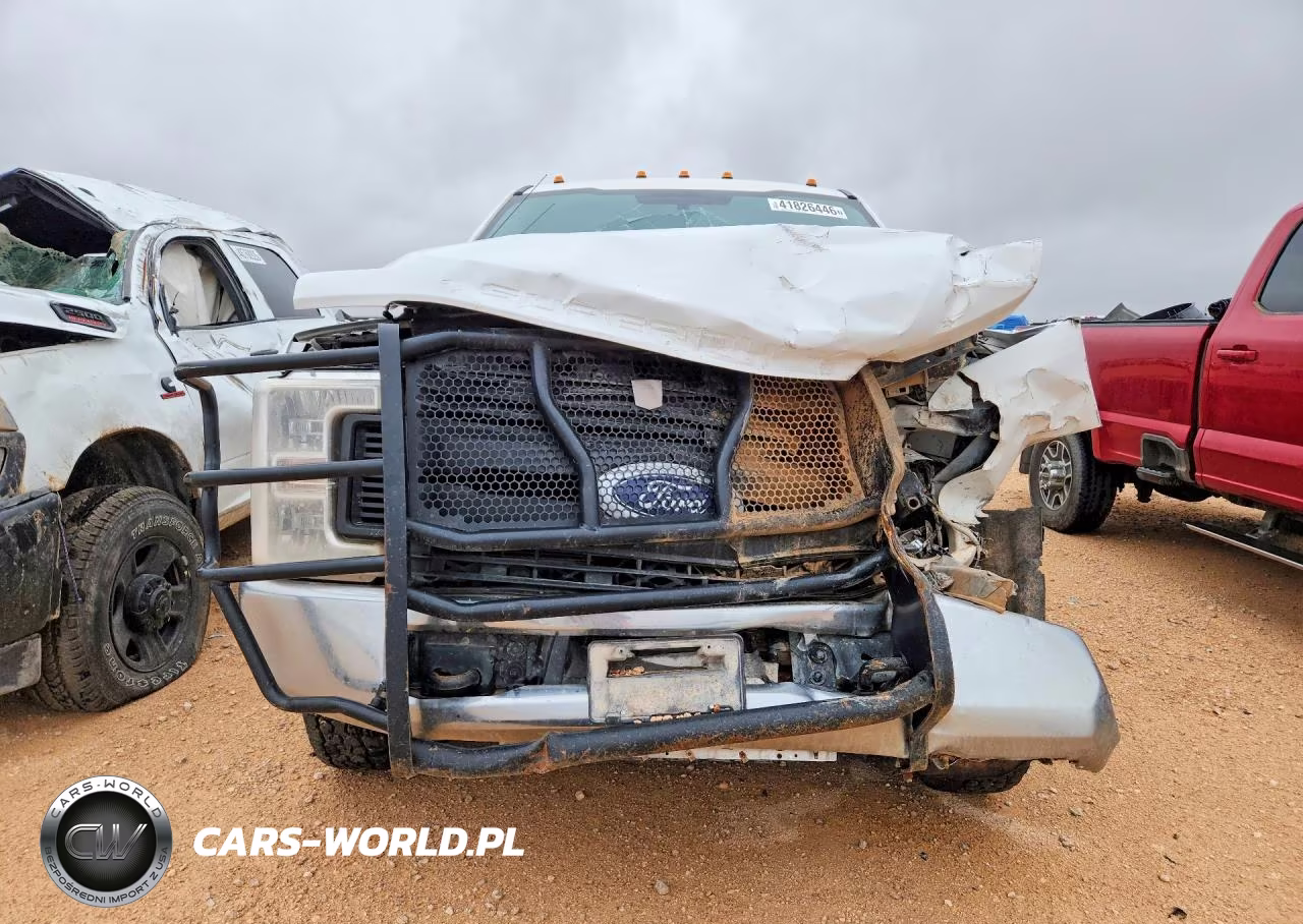 2019 Ford F350 Super Duty Flatbed Truck VIN:1FD8W3HT8KEF22006 - 5