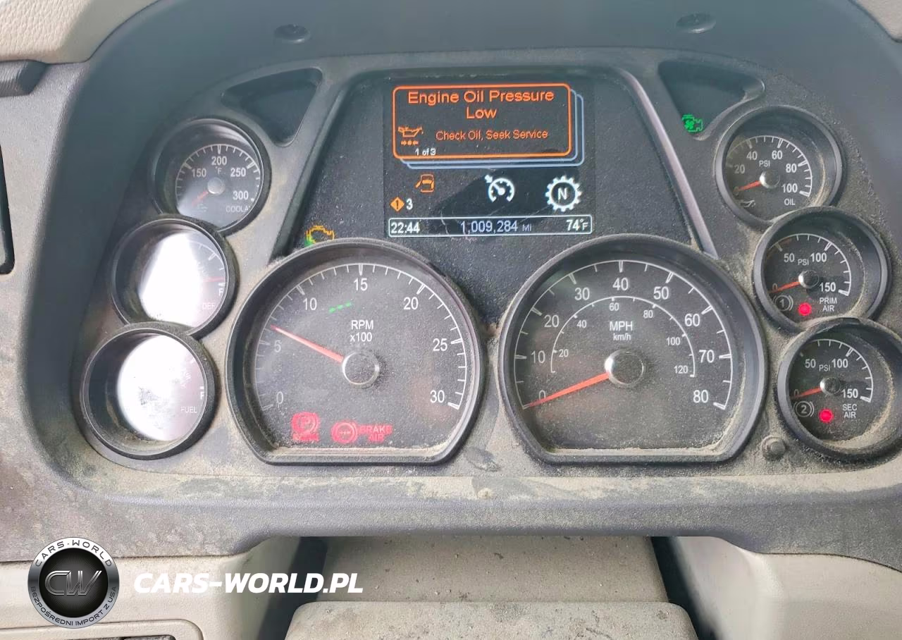 2018 Peterbilt 579 Semi Truck VIN:1XPBDP9X6JD482987 - 8