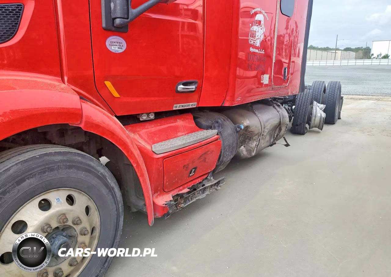 2018 Peterbilt 579 Semi Truck VIN:1XPBDP9X6JD482987 - 9