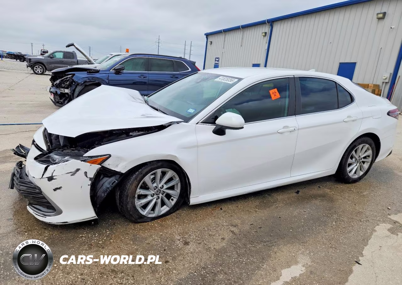 2021 Toyota Camry Le