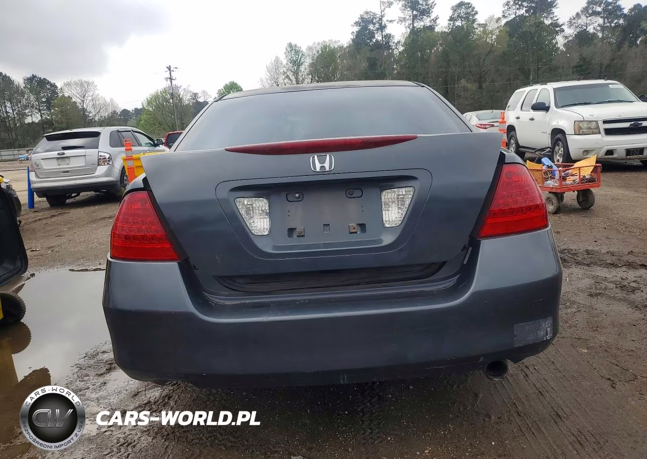 2007 Honda Accord VIN:JHMCM56317C024105 - 6