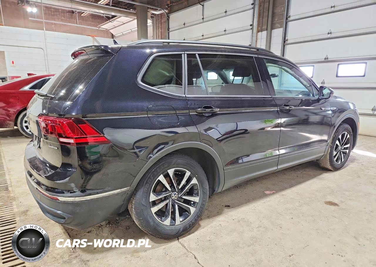2024 Volkswagen Tiguan S VIN:3VVFB7AX8RM124361 - 3