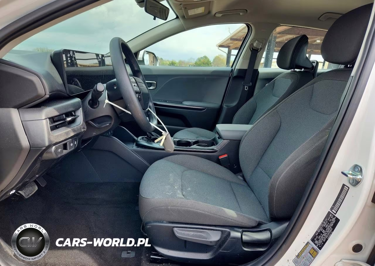 2025 Kia K4 Lxs VIN:3KPFT4DE1SE185653 - 7