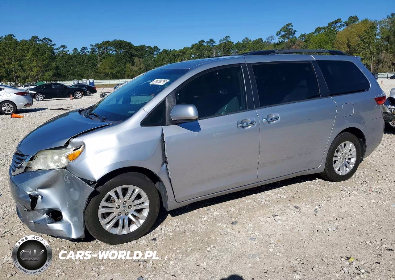 2017 Toyota Sienna Xle 8-Passenger