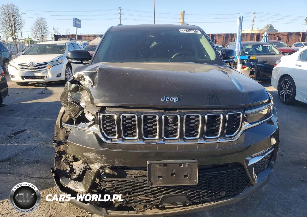 2023 Jeep Grand Cherokee Limited VIN:1C4RJGBG9P8703826 - 5