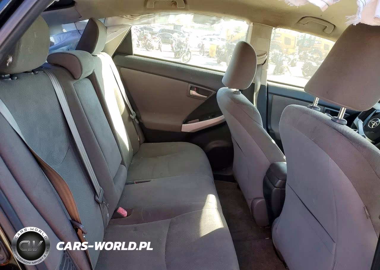 2013 Toyota Prius Three VIN:JTDKN3DU6D0343023 - 10