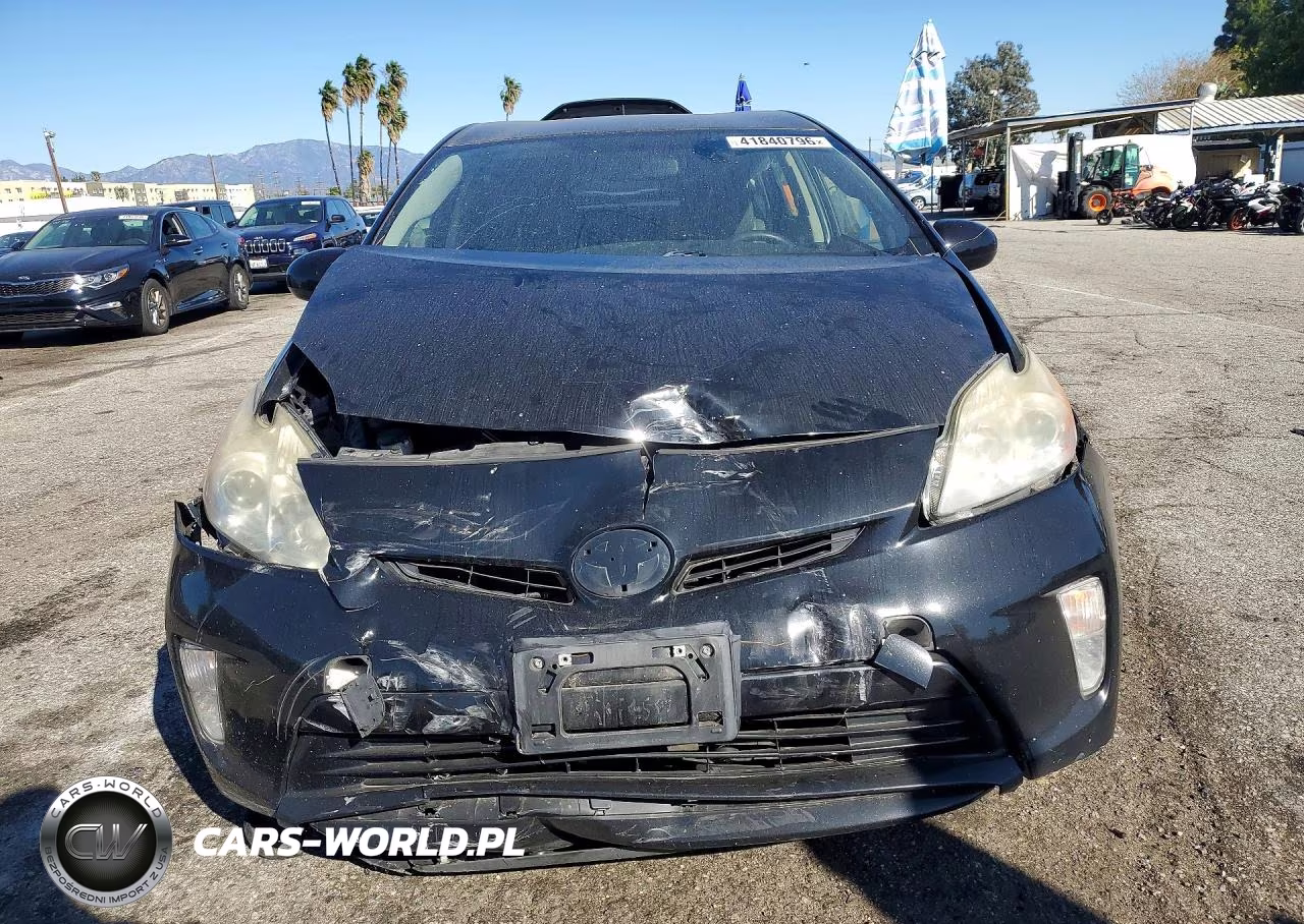 2013 Toyota Prius Three VIN:JTDKN3DU6D0343023 - 5