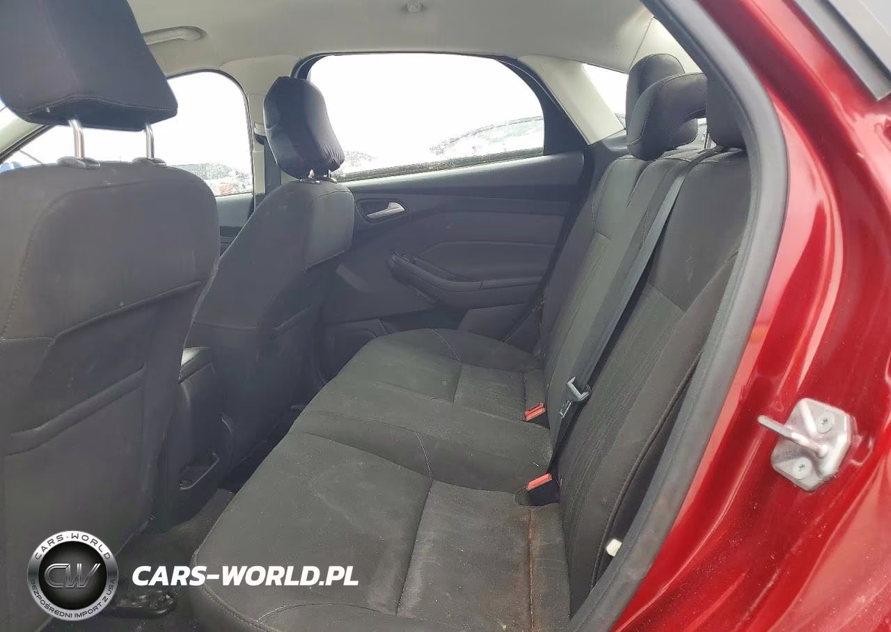 2017 Ford Focus VIN:1FADP3F28HL328676 - 10