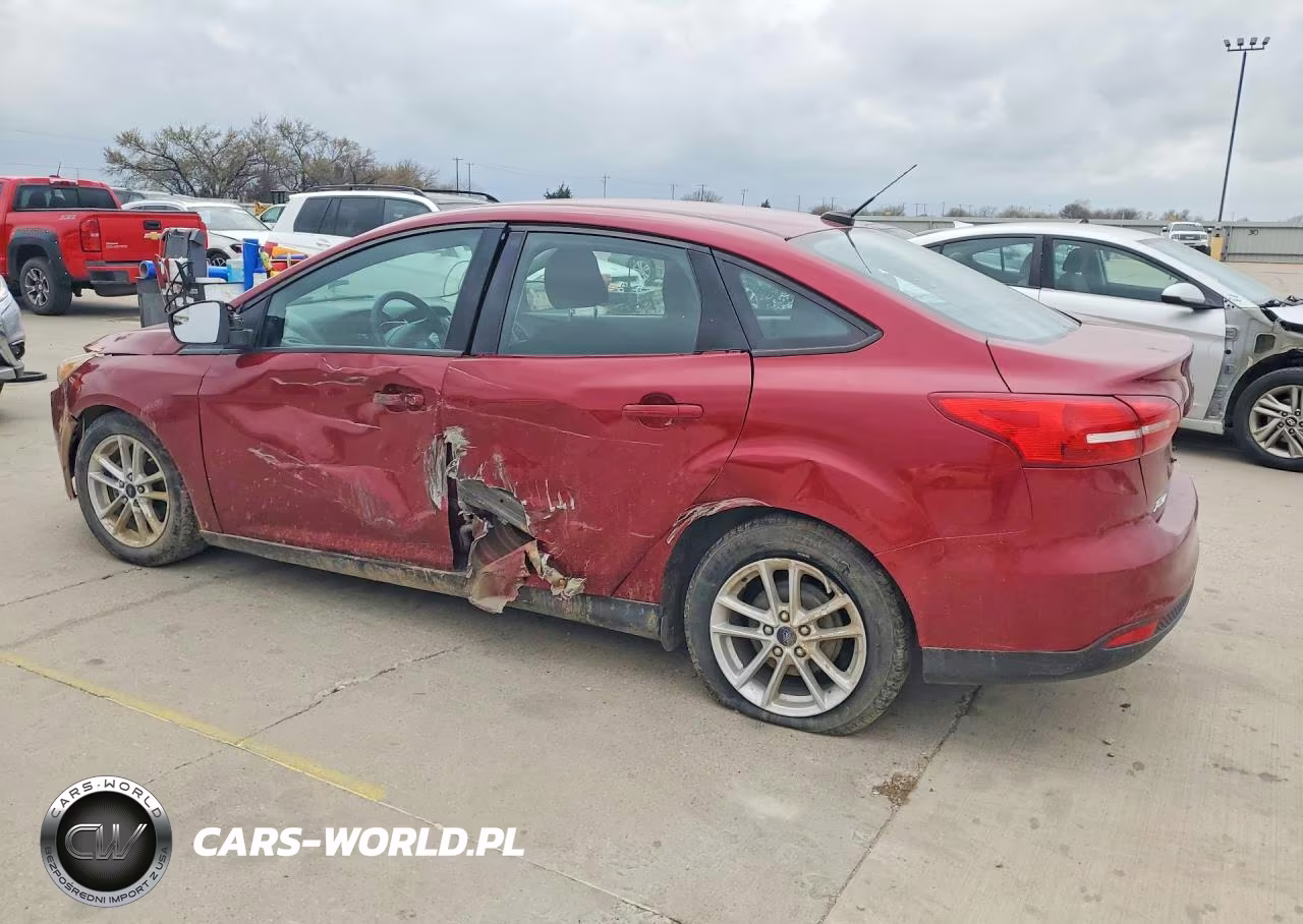 2017 Ford Focus VIN:1FADP3F28HL328676 - 2