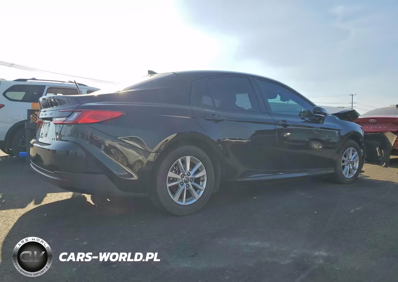 2025 Toyota Camry Le VIN:4T1DAACK6SU580783 - 3
