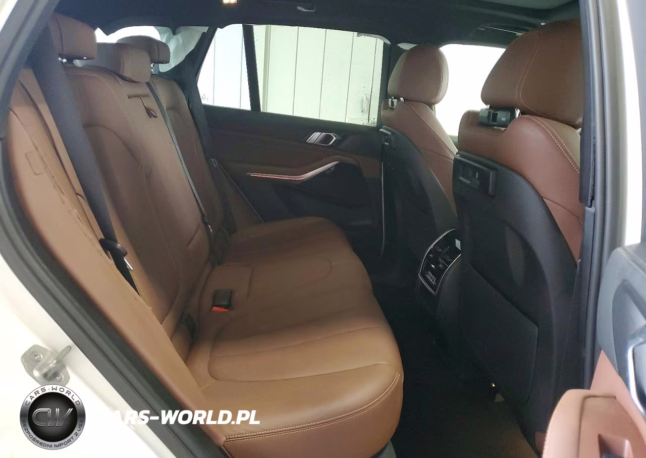 2021 BMW X5 xDrive40I VIN:5UXCR6C02M9F44004 - 11