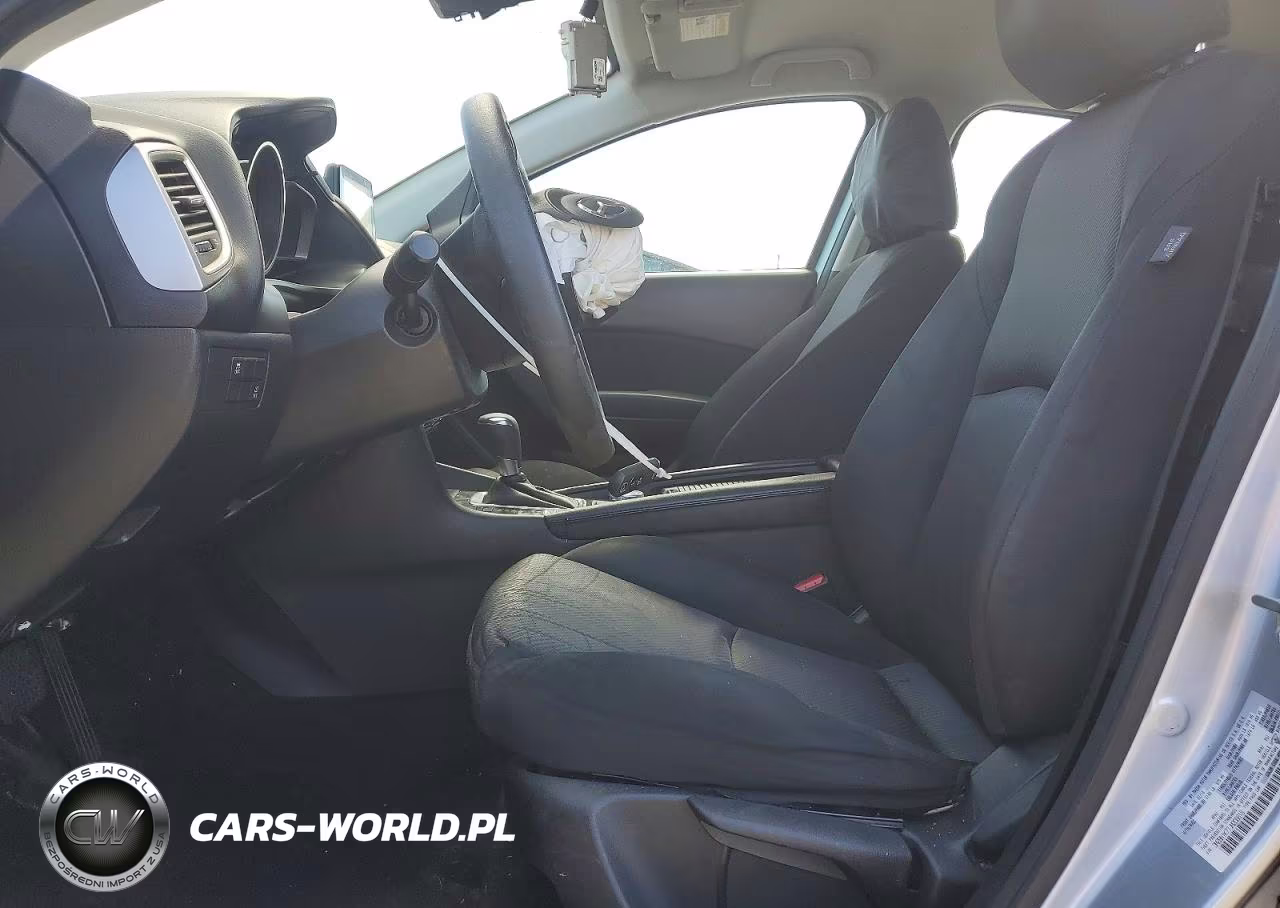 2018 Mazda 3 Sport VIN:3MZBN1K77JM208818 - 7