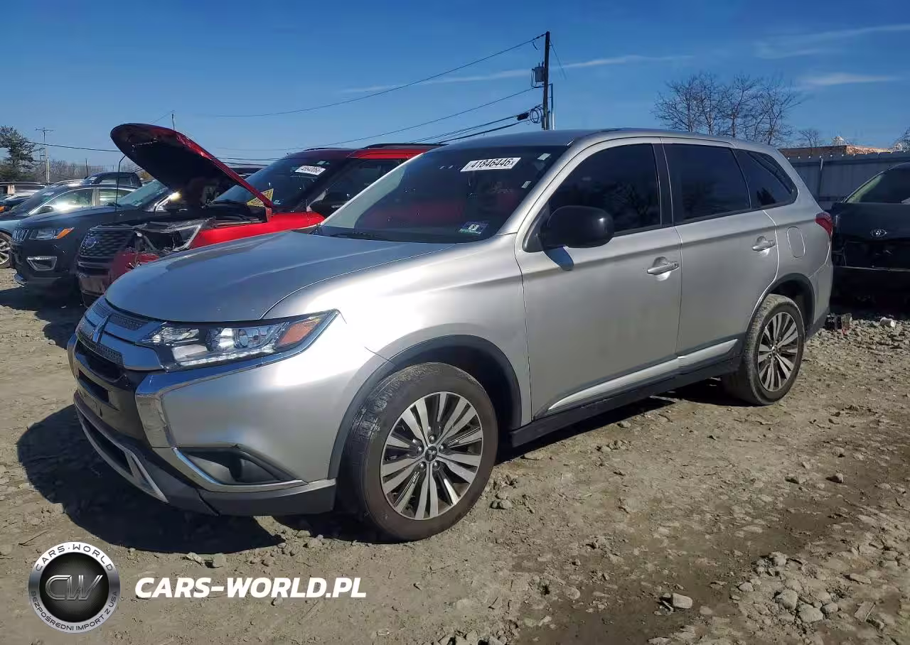 2019 Mitsubishi Outlander Es