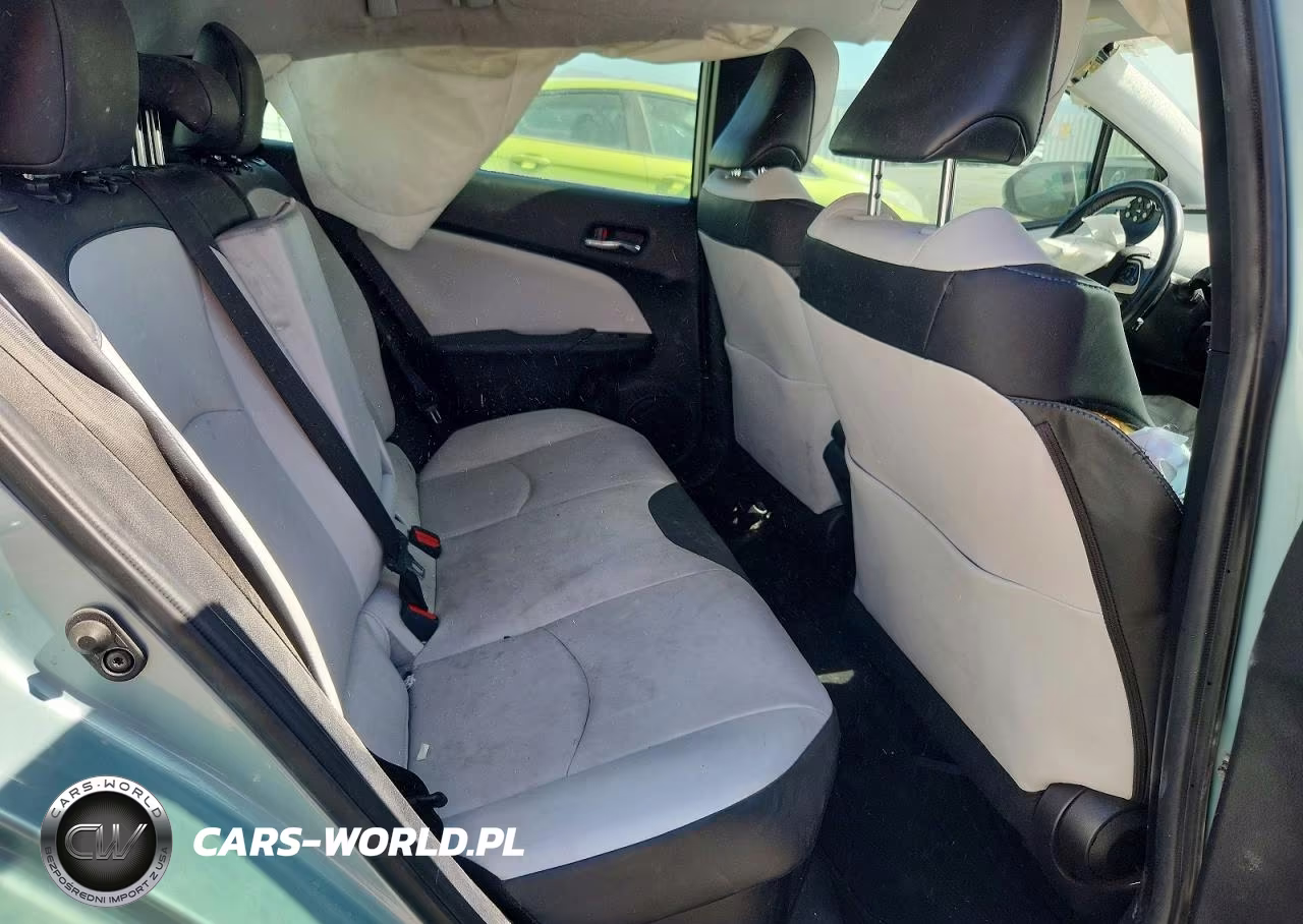 2018 Toyota Prius Four Touring VIN:JTDKARFUXJ3065975 - 11