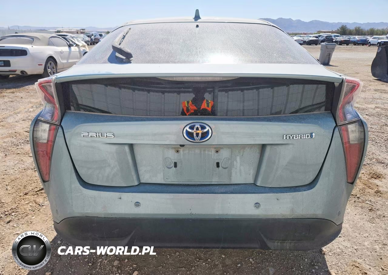 2018 Toyota Prius Four Touring VIN:JTDKARFUXJ3065975 - 6