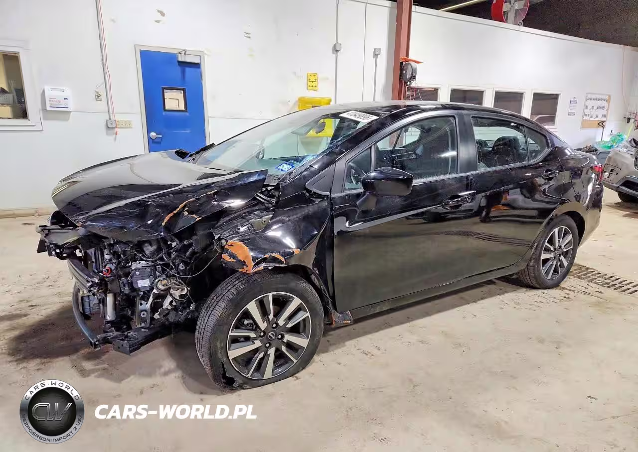 2024 Nissan Versa 4D