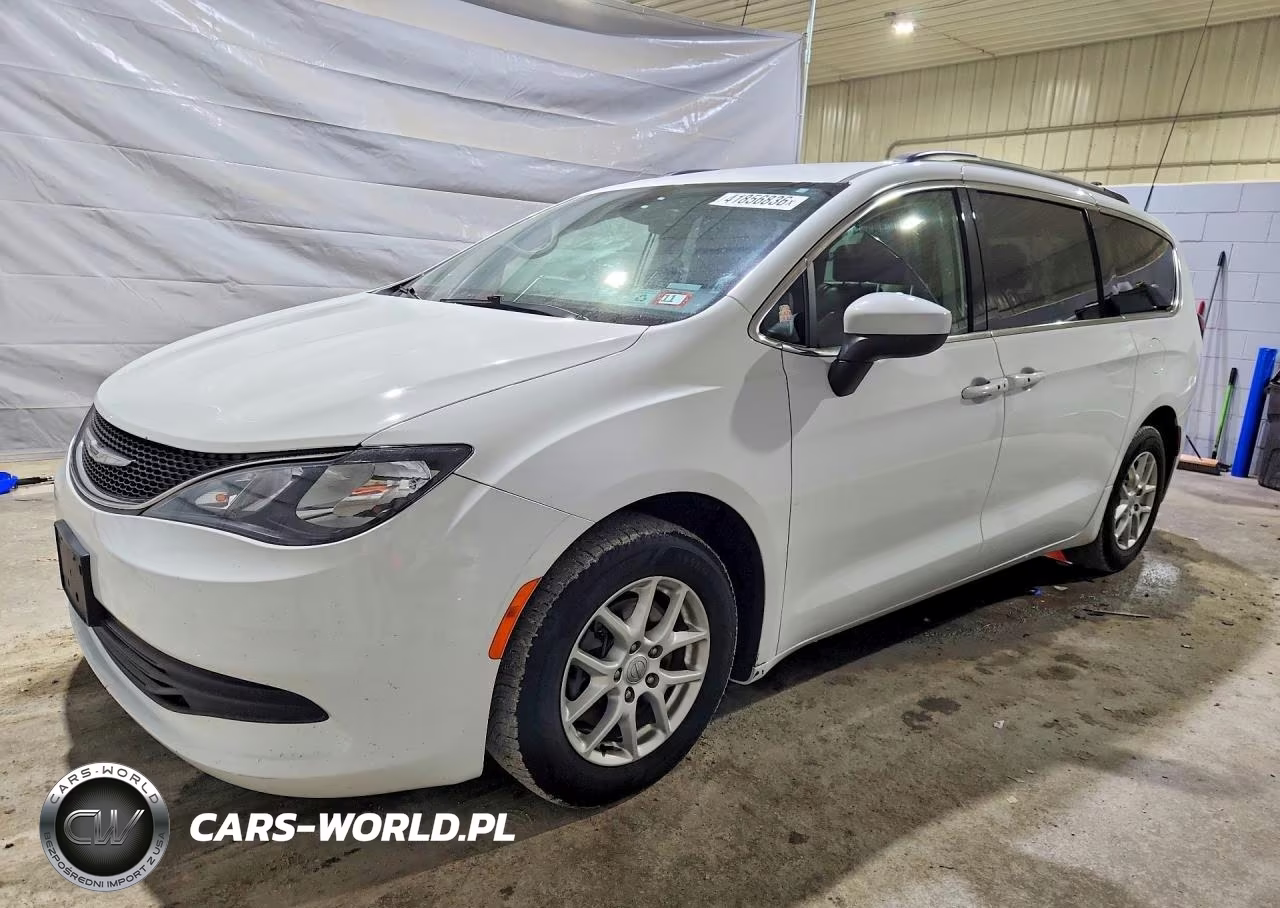 2020 Chrysler Voyager Lxi