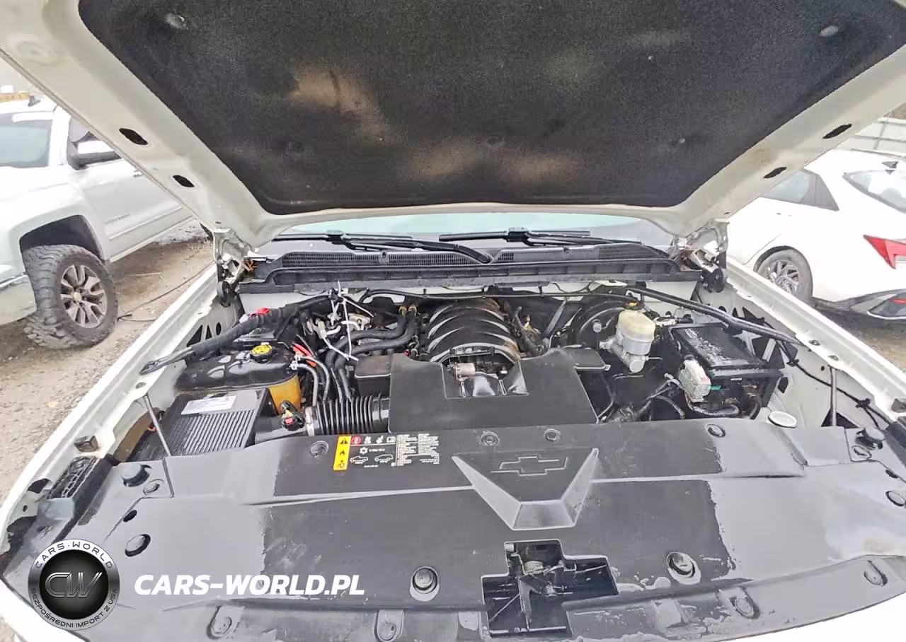2018 Chevrolet Silverado K1500 Custom VIN:3GCUKPECXJG577493 - 11