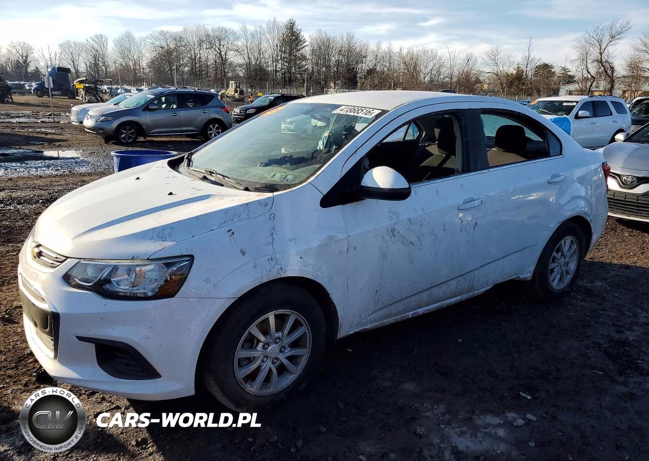 2017 Chevrolet Sonic Lt – zdjęcie 1 z 12