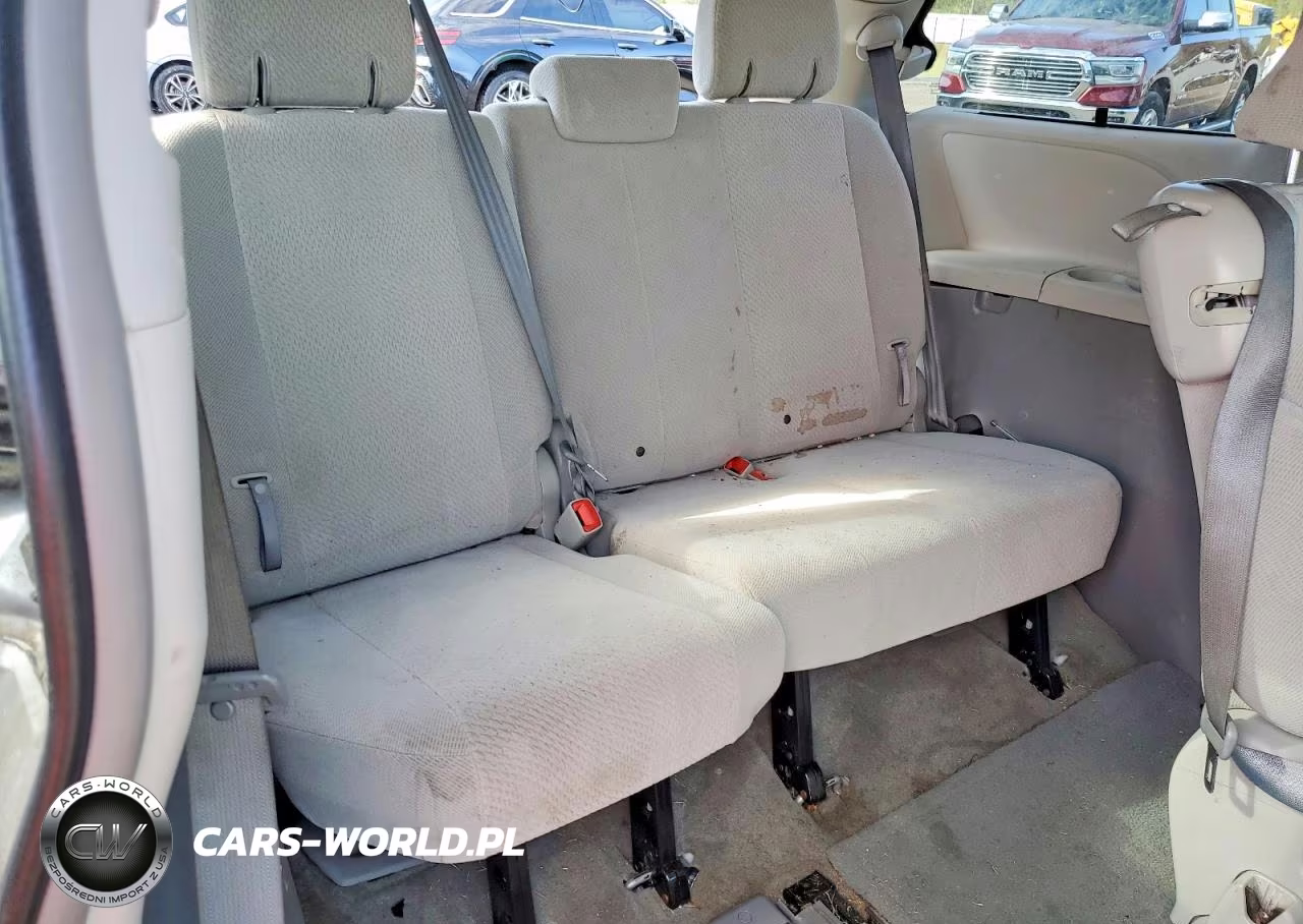 2014 Toyota Sienna Le 8-Passenger VIN:5TDKK3DC2ES417598 - 10
