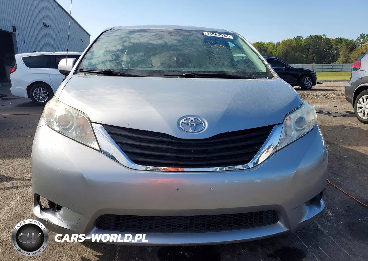 2014 Toyota Sienna Le 8-Passenger VIN:5TDKK3DC2ES417598 - 5