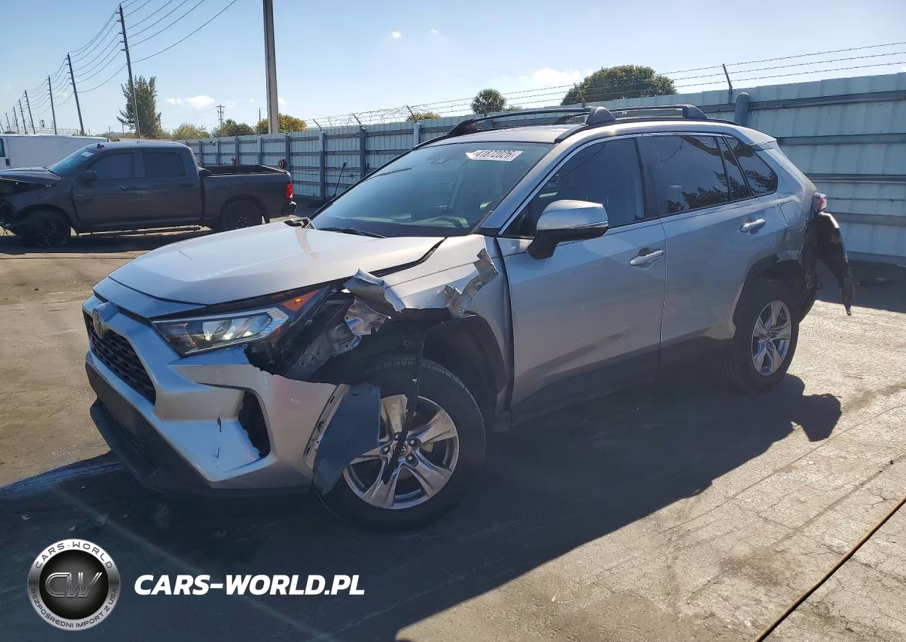 2021 Toyota Rav4 Xle – zdjęcie 1 z 13