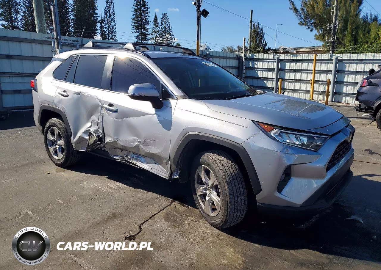 2021 Toyota Rav4 Xle VIN:2T3P1RFV0MC236542 - 4