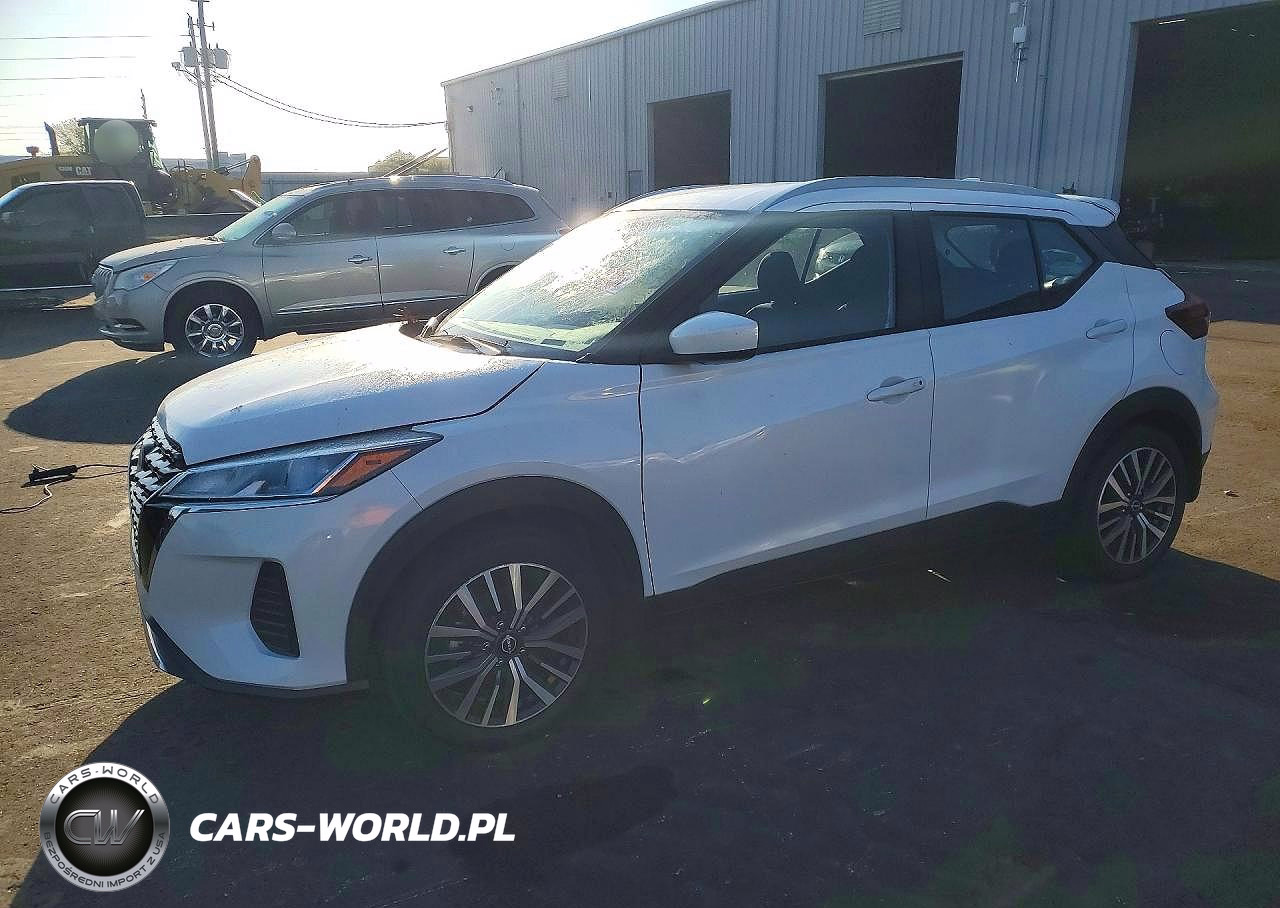 2022 Nissan Kicks Sv