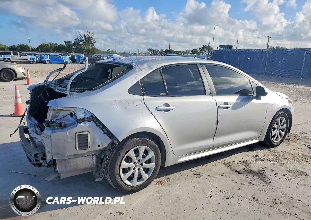2021 Toyota Corolla Le VIN:JTDEPMAE3MJ140756 - 3