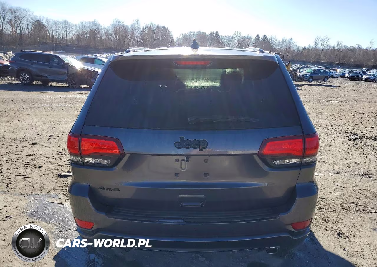 2015 Jeep Grand Cherokee Laredo VIN:1C4RJFAG7FC861573 - 6