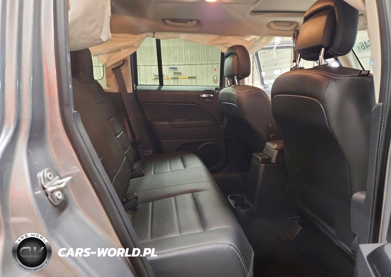 2017 Jeep Patriot Latitude VIN:1C4NJRFB0HD155393 - 11