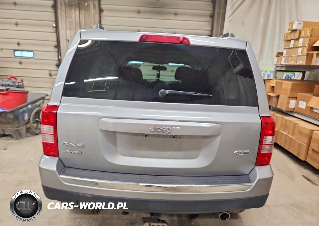 2017 Jeep Patriot Latitude VIN:1C4NJRFB0HD155393 - 6