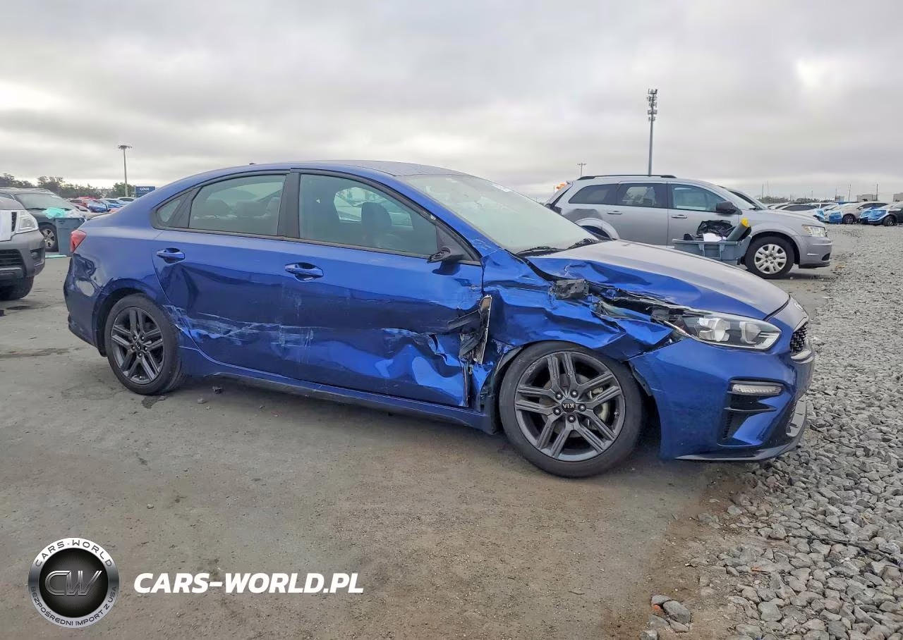 2021 Kia Forte Gt-Line VIN:3KPF34AD8ME356803 - 4