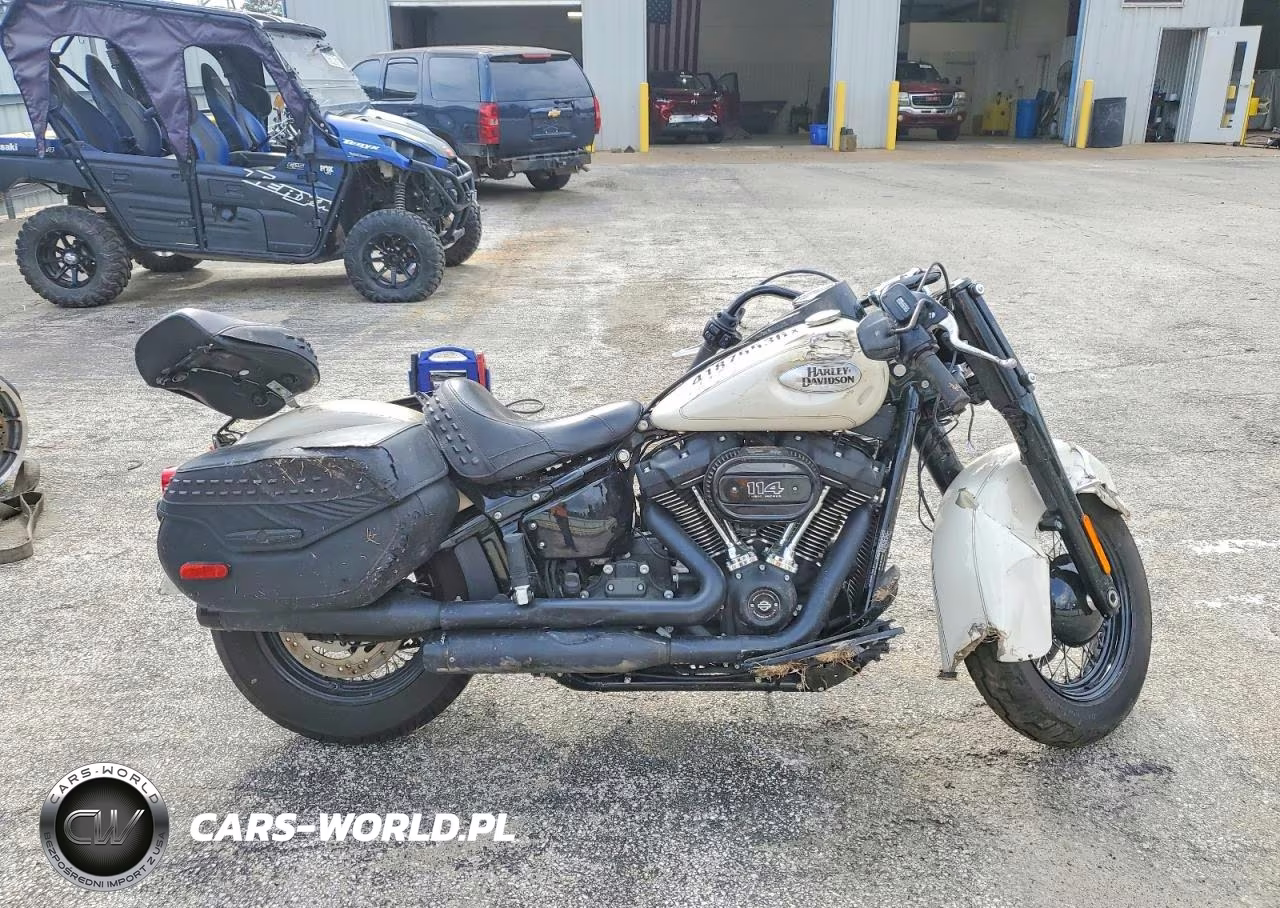 2022 Harley Davidson Flhcs