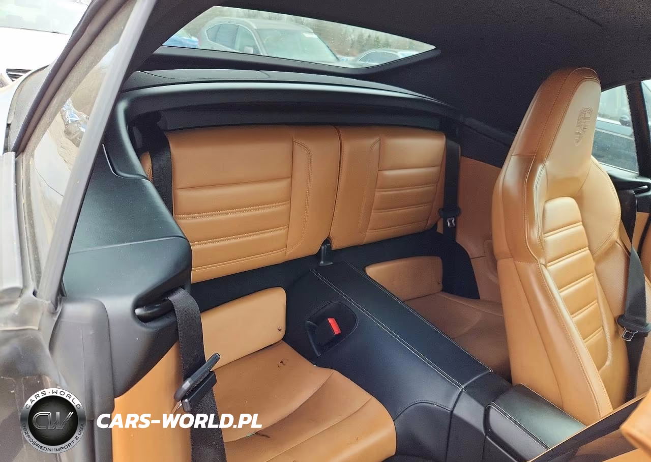 2022 Porsche 911 VIN:WP0CB2A93NS245256 - 10
