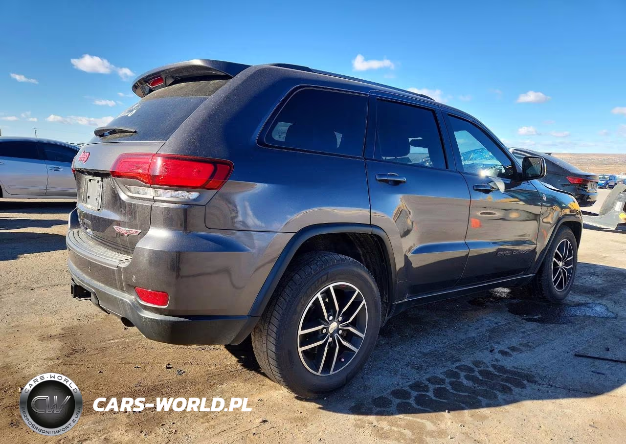 2017 Jeep Grand Cherokee Trailhawk VIN:1C4RJFLG2HC932873 - 3