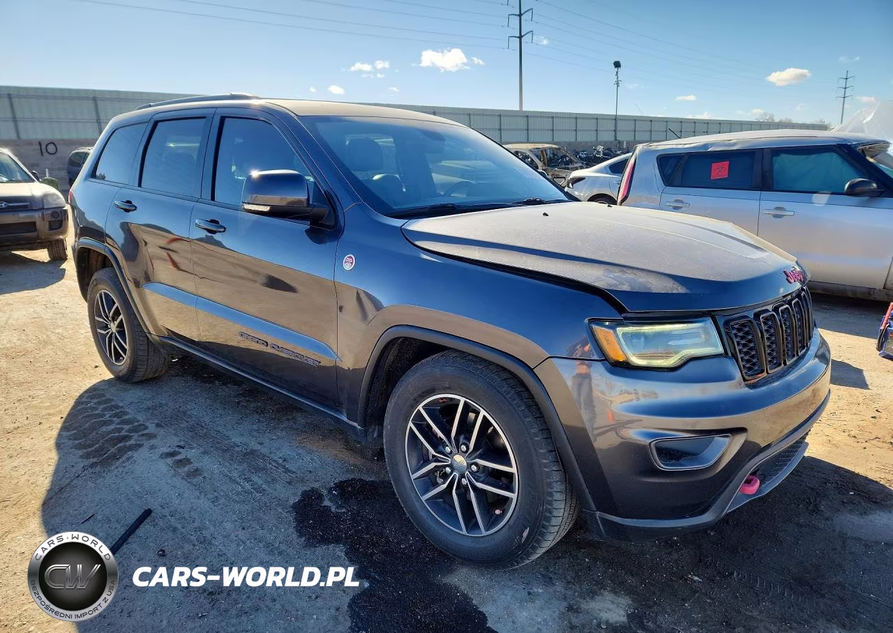 2017 Jeep Grand Cherokee Trailhawk VIN:1C4RJFLG2HC932873 - 4