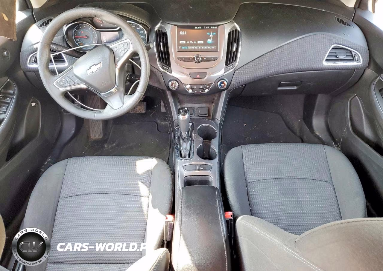 2018 Chevrolet Cruze Lt VIN:1G1BE5SMXJ7173937 - 8