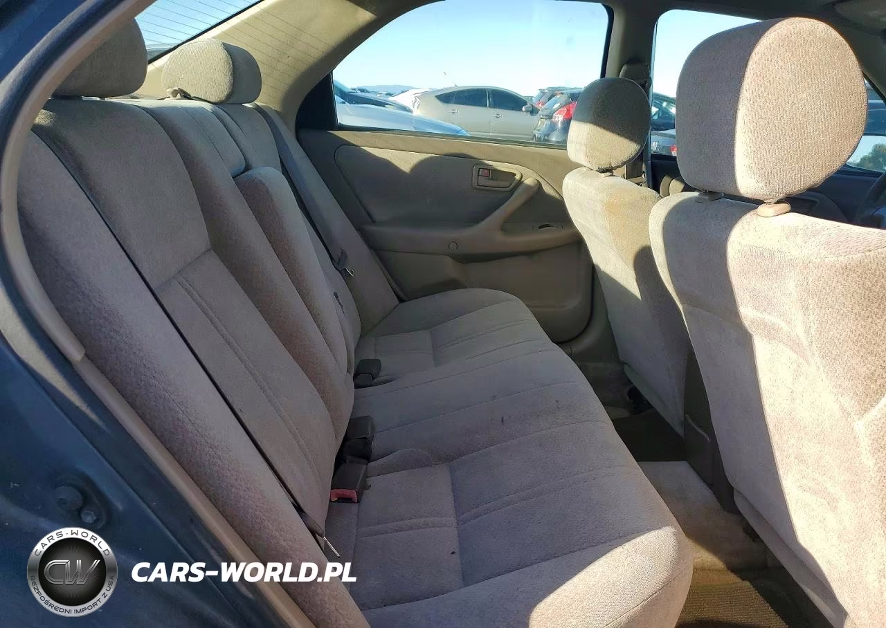 2000 Toyota Camry Le VIN:JT2BG22K2Y0408745 - 10