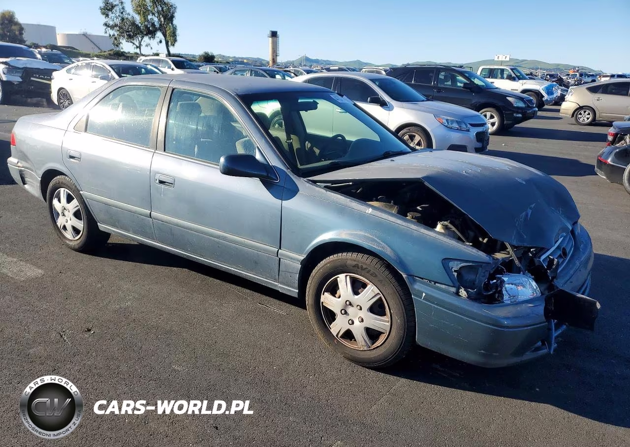 2000 Toyota Camry Le VIN:JT2BG22K2Y0408745 - 4